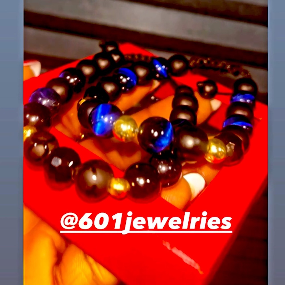 18 CARAT GOLD ACCESSORIES Shamballa handMade with BlueTigereyes beads